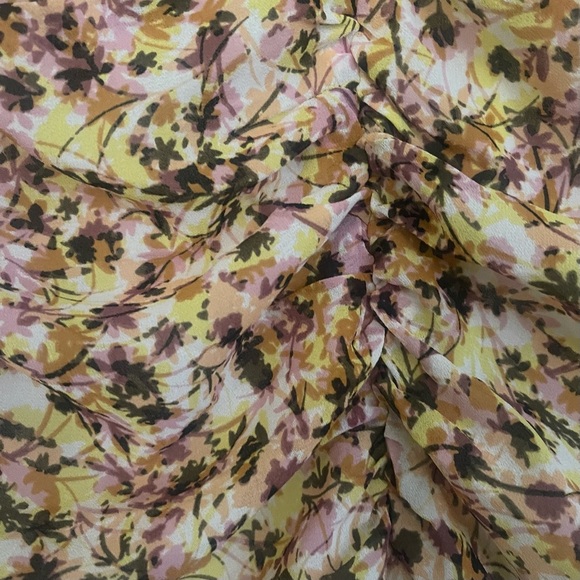 ASTR The Label Ruffle Rushed Mini Dress - Picture 10 of 12